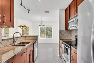 815 W Boynton Beach Blvd, Boynton Beach, FL 33426 - Photo 10