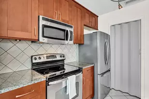 815 W Boynton Beach Blvd, Boynton Beach, FL 33426 - Photo 16
