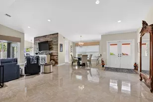 11270 Cloverleaf Cir, Boca Raton, FL 33428 - Photo 6