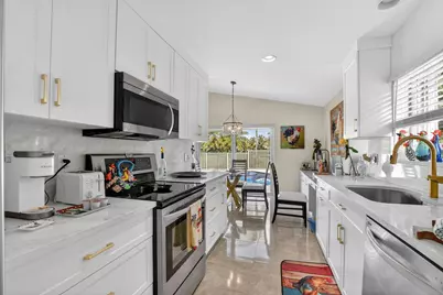 11270 Clover Leaf Circle, Boca Raton, FL 33428 - Photo 14
