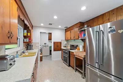 800 Anita Street S, Fort Pierce, FL 34982 - Photo 18