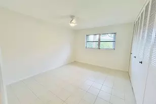 2878 Ashley Dr E, West Palm Beach, FL 33415 - Photo 16