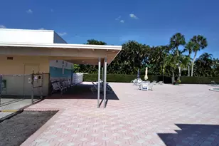 2878 Ashley Dr E, West Palm Beach, FL 33415 - Photo 34