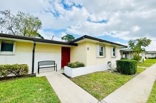 2878 Ashley Dr E, West Palm Beach, FL 33415 - Photo 2