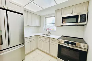 2878 Ashley Dr E, West Palm Beach, FL 33415 - Photo 6