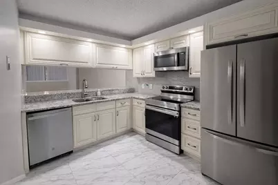 3826 Whitehall Drive #305, West Palm Beach, FL 33401 - Photo 2