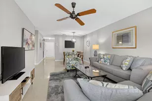 8633 Chevy Chase Dr, Boca Raton, FL 33433 - Photo 4