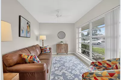 8633 Chevy Chase Drive, Boca Raton, FL 33433 - Photo 6