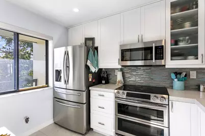 2550 Presidential Way #301, West Palm Beach, FL 33401 - Photo 16