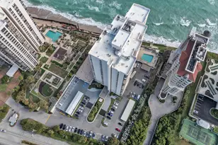 5380 N Ocean Dr, Singer Island, FL 33404 - Photo 2