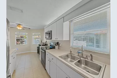 1149 SE Cambridge Drive, Port Saint Lucie, FL 34952 - Photo 16