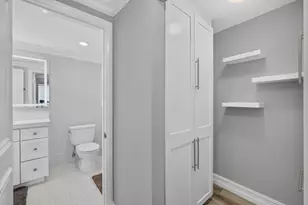 5400 N Ocean Dr, Singer Island, FL 33404 - Photo 36
