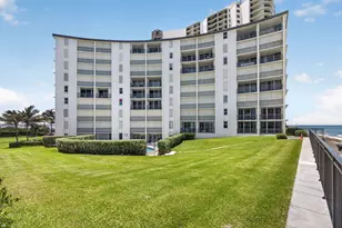 5400 N Ocean Dr, Singer Island, FL 33404 - Photo 48
