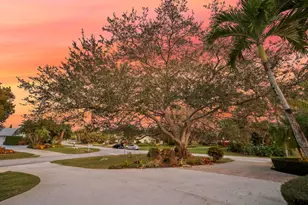 1022 SW Tiburon Way, Palm City, FL 34990 - Photo 1