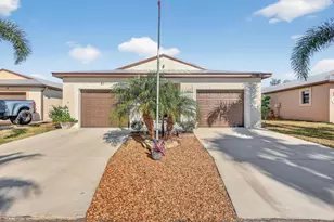 21 Monterey Way, Port Saint Lucie, FL 34952 - Photo 2