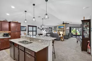 21 Monterey Way, Port Saint Lucie, FL 34952 - Photo 6