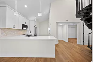 144 Bay Colony Dr N, Juno Beach, FL 33408 - Photo 8