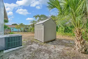 8487 SE Begonia Way, Hobe Sound, FL 33455 - Photo 26