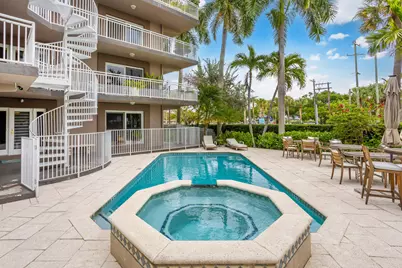 129 S Golfview Road #2, Lake Worth Beach, FL 33460 - Photo 2