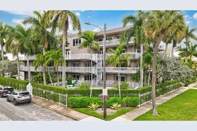 129 S Golfview Road #2, Lake Worth Beach, FL 33460 - Photo 1