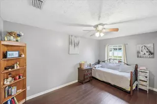 6927 NW Hershy Cir, Port Saint Lucie, FL 34953 - Photo 10