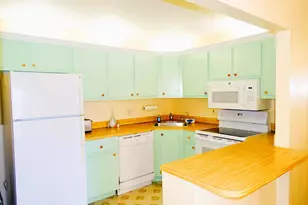 409 Pine Glen Ln, Greenacres, FL 33463 - Photo 10