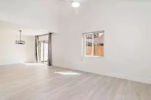 211 Maplecrest Cir, Jupiter, FL 33458 - Photo 8