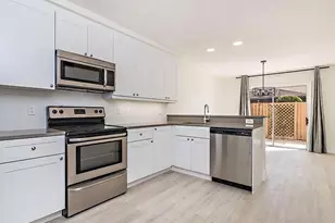 211 Maplecrest Cir, Jupiter, FL 33458 - Photo 4