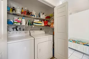 7673 Tahiti Ln, Lake Worth, FL 33467 - Photo 14