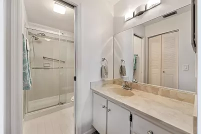 7673 Tahiti Lane #203, Lake Worth, FL 33467 - Photo 10