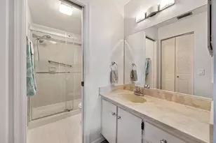 7673 Tahiti Ln, Lake Worth, FL 33467 - Photo 10