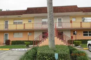 105 Oxford 100, West Palm Beach, FL 33417 - Photo 1