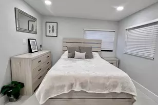 324 Bamboo Rd, Palm Beach Shores, FL 33404 - Photo 36