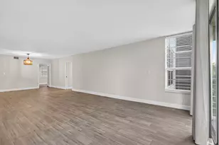 545 Oaks Ln, Pompano Beach, FL 33069 - Photo 10