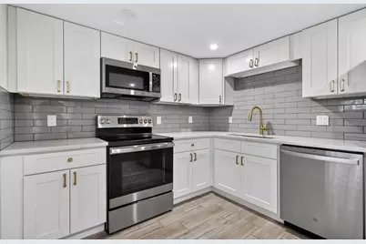 545 Oaks Lane #409, Pompano Beach, FL 33069 - Photo 4