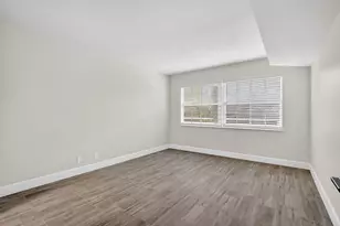 545 Oaks Ln, Pompano Beach, FL 33069 - Photo 16