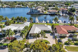 752 Lagoon Dr, North Palm Beach, FL 33408 - Photo 16
