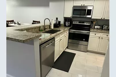 2640 S University Drive #121, Davie, FL 33328 - Photo 2