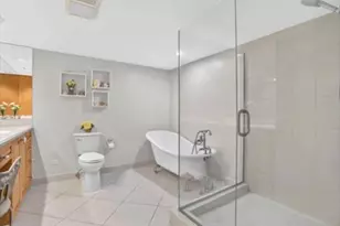 5080 N Ocean Dr, Singer Island, FL 33404 - Photo 20