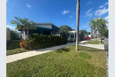 6567 NW 34th Avenue, Coconut Creek, FL 33073 - Photo 2