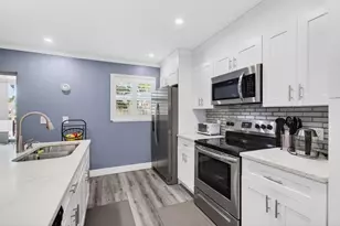 1320 High Point Pl S, Delray Beach, FL 33445 - Photo 20