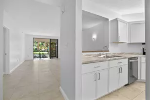 800 Uno Lago Dr, North Palm Beach, FL 33408 - Photo 8