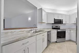 800 Uno Lago Dr, Juno Beach, FL 33408 - Photo 2