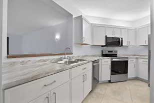 800 Uno Lago Dr, Juno Beach, FL 33408 - Photo 1