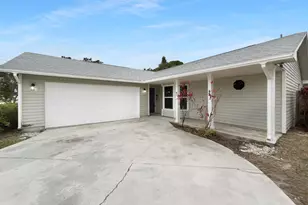 5409 Hickory Dr, Fort Pierce, FL 34982 - Photo 10
