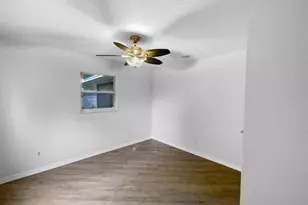 5409 Hickory Dr, Fort Pierce, FL 34982 - Photo 16