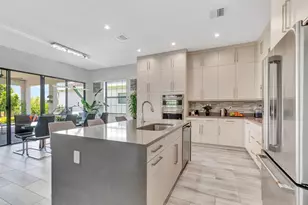 2828 Gin Berry Way, West Palm Beach, FL 33401 - Photo 12