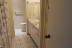 250 NE 20th St, Boca Raton, FL 33431 - Photo 22