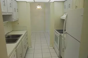 250 NE 20th St, Boca Raton, FL 33431 - Photo 12