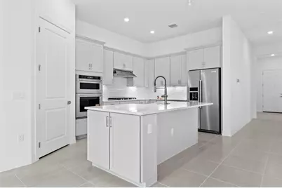 10717 Northbrook Circle, Palm Beach Gardens, FL 33412 - Photo 2